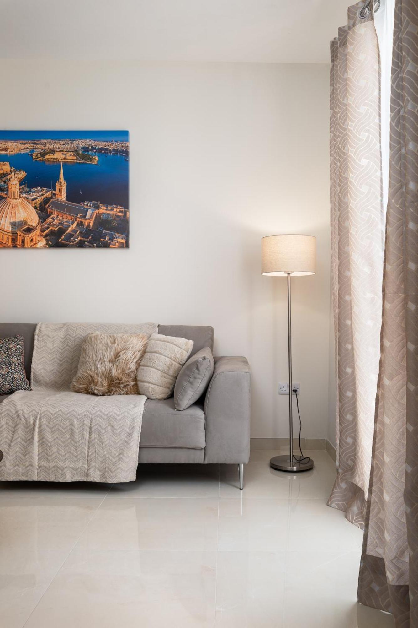 Edka Suites - Modern Sunlit 2Bd Apartments With Balconies - Close To Sliema Promenade, St Julian'S & St Georges Bay Gzira Exterior photo